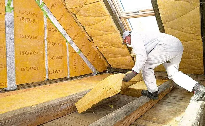 Wełna mineralna na dach: Skuteczna izolacja dla Twojego domu